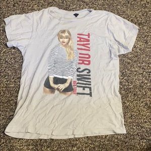 taylor swift red concert shirt